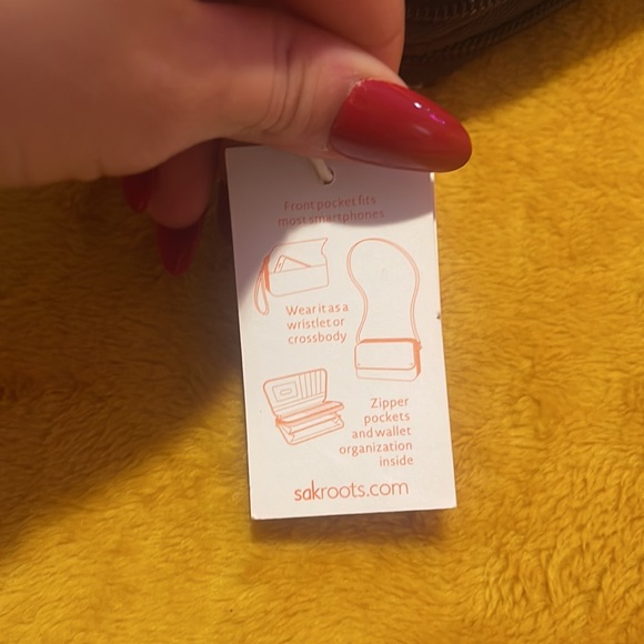 Sakroots Wristlet/Crossbody - Picture 7 of 7